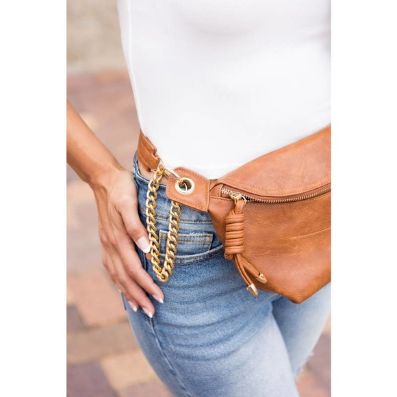 SOLD OUT Luxe Vegan Leather Cognac Convertible Sling Belt Bum Bag Gold Chain - Picture 5 of 6